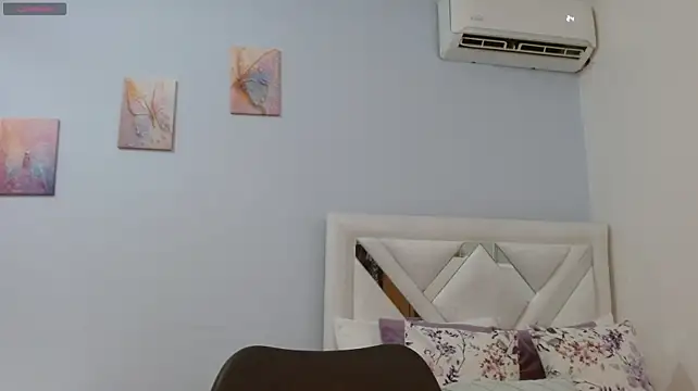 kylieBensoon's Live XXX Chat