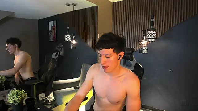 Chat XXX en directo de TheGhostforeeonss