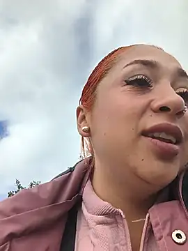 Mariana-94's Live XXX Chat