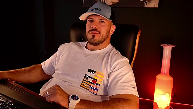 XXX chat uživo modela AngeloEric