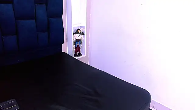 GoldenBoy_23 – Naživo XXX chat