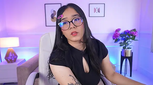 VioletJoness_ live XXX chat