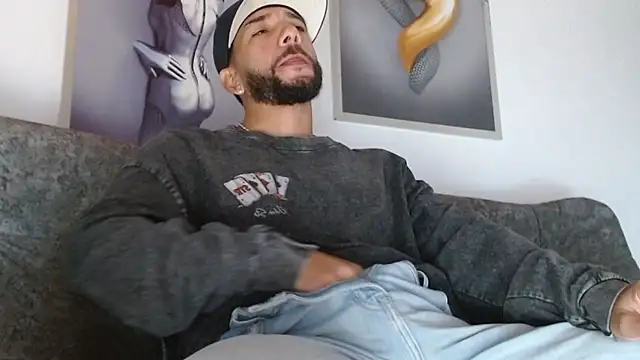 LukasScott_'s Live XXX Chat