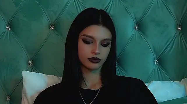 BeverlyMost Chat XXX live