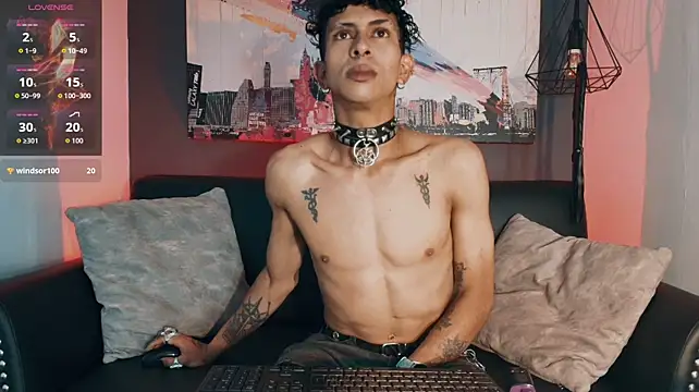 Maximoking26 live XXX chat