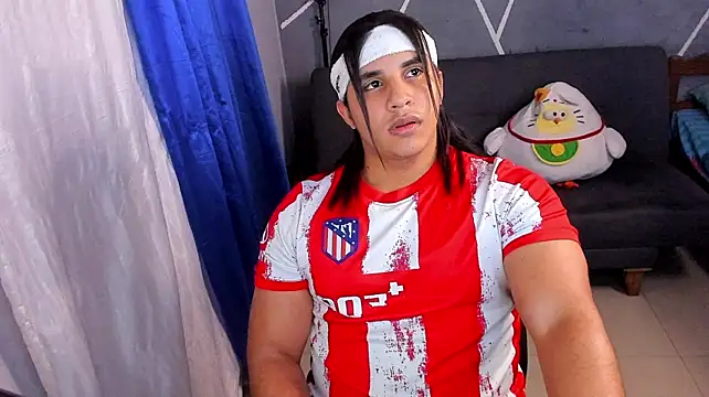 latinboyfit Adlı Modelin Canlı XXX Sohbeti
