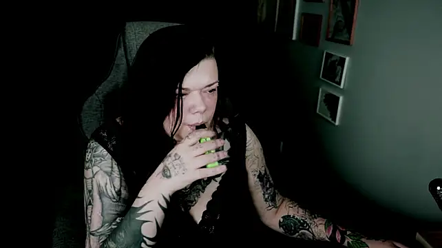 CharliBlackwood – Live XXX-chat
