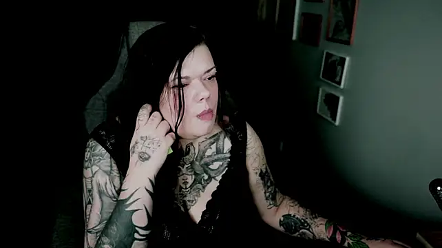 Czat XXX na żywo – CharliBlackwood