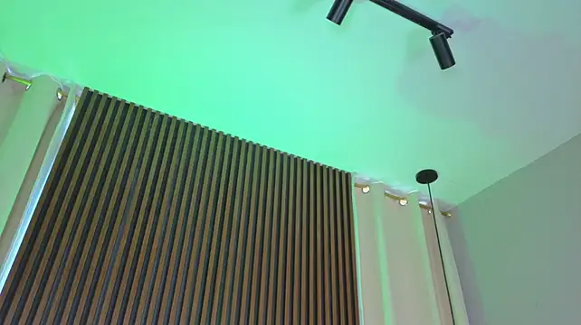 JacoboSwam Live XXX-chat