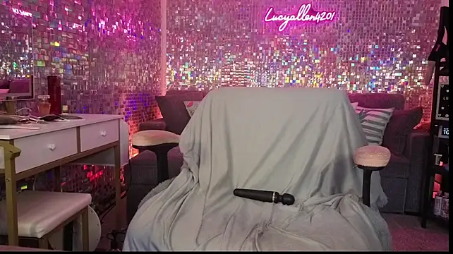 lucyallen4201 – Live XXX-chat