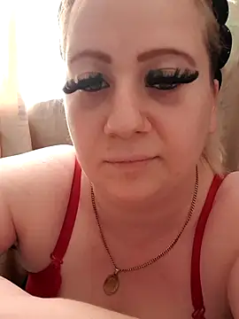 Онлайн чат XXX Missy_DM