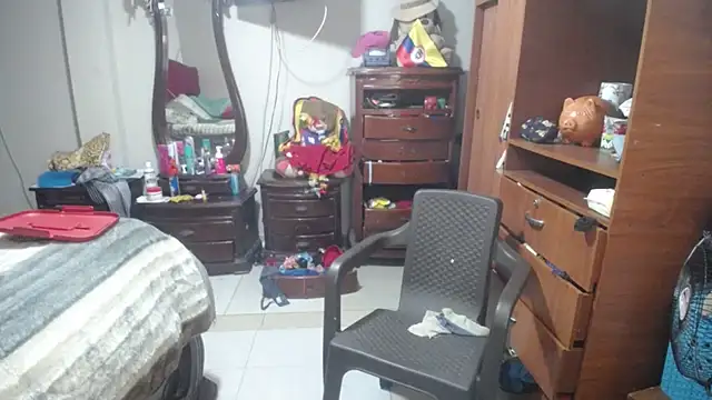 دردشة jazmin_mature_ الجنسية المباشرة