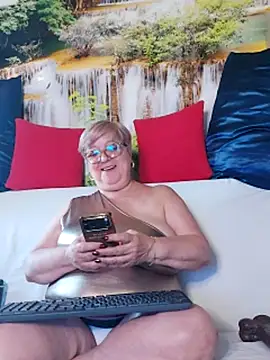 QueenPammy1 – Live XXX-chat