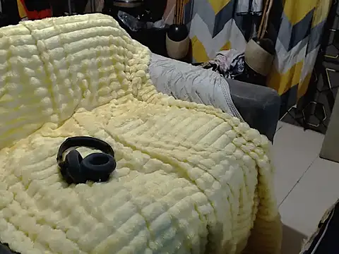 Trish_CurveCock 现场XXX聊天