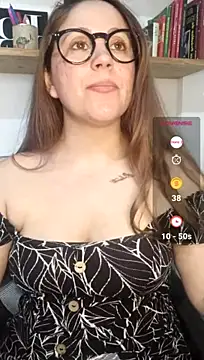 SofiEsteves Chat XXX live