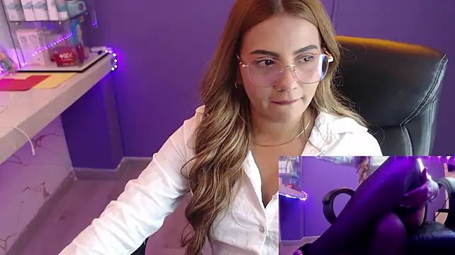 Živý XXX chat Natasha_Brm