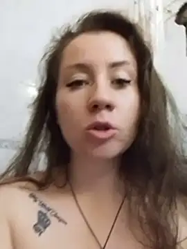 erika66: απευθείας συνομιλία ΧΧΧ