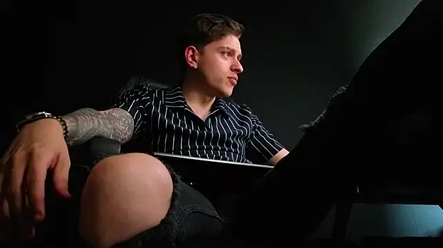 FelixStarkk Live XXX Chat