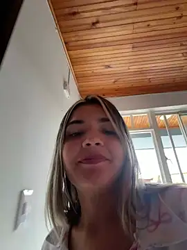 Chat +18 de Sarita-candy ao vivo