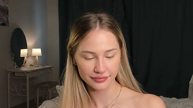 TanyaSoo – Live XXX-chat