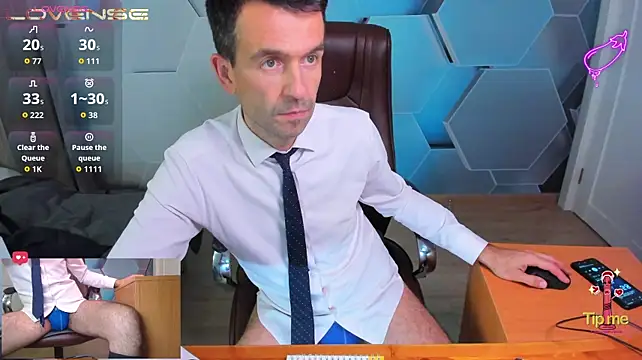 SteveTiger Live XXX Chat