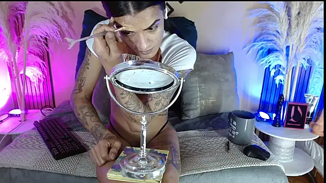 ZAMMIRA Live XXX-chat