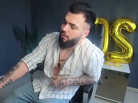 OscarWillss: απευθείας συνομιλία ΧΧΧ