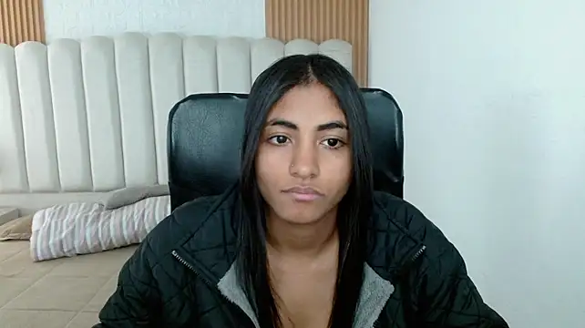shaneelle লাইভ XXX চ্যাট
