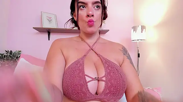 Chat +18 de ElizabethBoost ao vivo