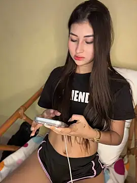 Chatroom XXX en direct de Aylin-fire