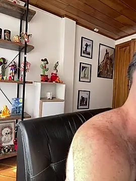Juan_Artn Live XXX chat