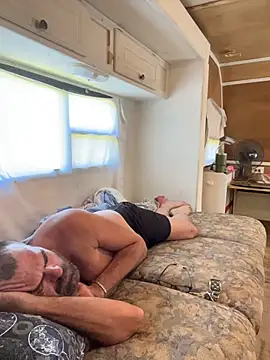 Bigcountrysmoker13's Live XXX Chat