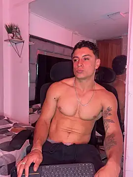 دردشة MR_MUSCLE الجنسية المباشرة