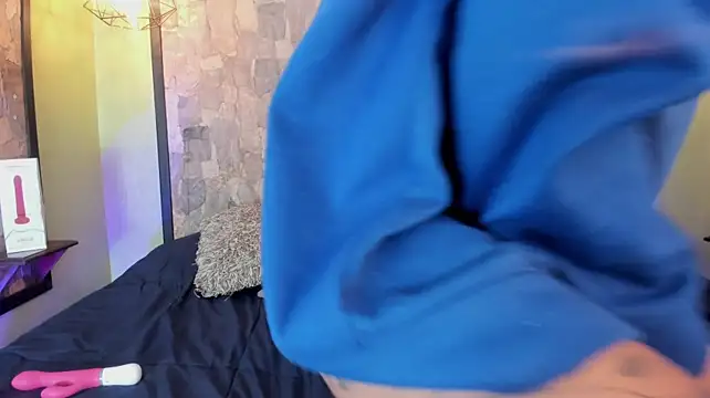 Chat +18 de Violetta_Leon ao vivo