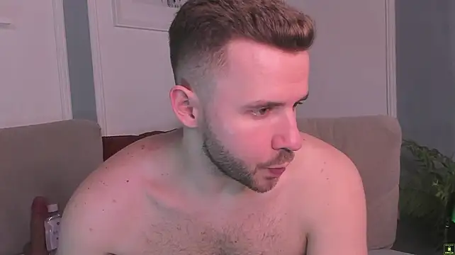 Онлайн чат XXX EnriqueBarberry