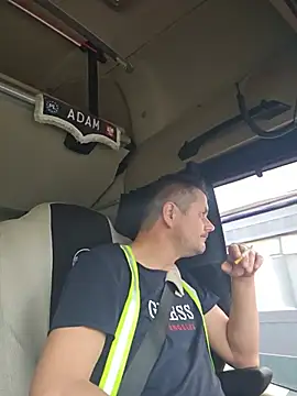 adas-: απευθείας συνομιλία ΧΧΧ