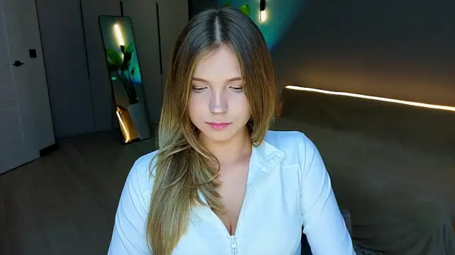 linakorvin live XXX chat