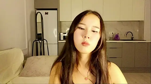 nana_miki: онлайн-секс-чат