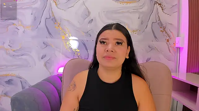 AlondraEvans' Live XXX Chat