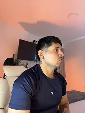 TroyeKnight – Naživo XXX chat