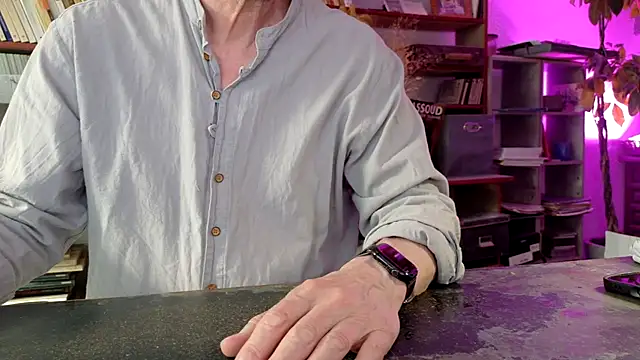 XXX chat uživo modela yvanbonar