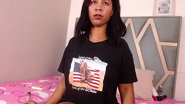 sirena_fuego live XXX chat