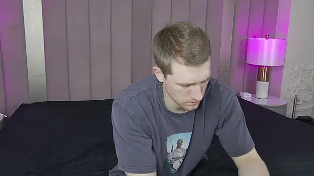 EthanPinkman 라이브 XXX 채팅