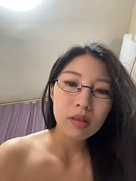 77qiqi-7777's Live XXX Chat