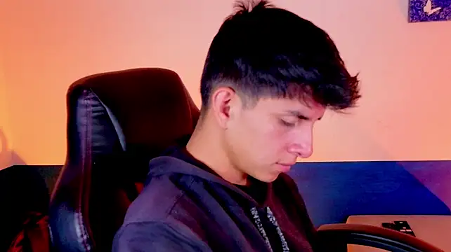 XXX chat uživo modela Vincent_Kane