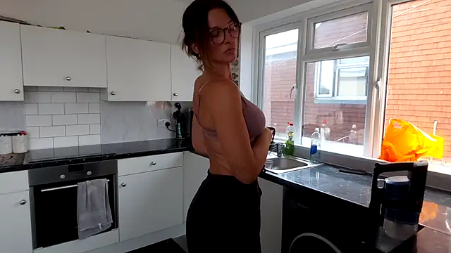 GreenEyedBeth live XXX chat