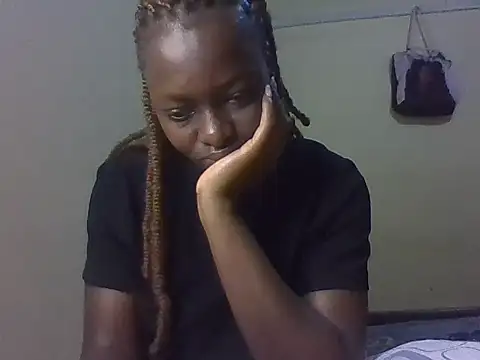 Chat +18 de sylviakam ao vivo