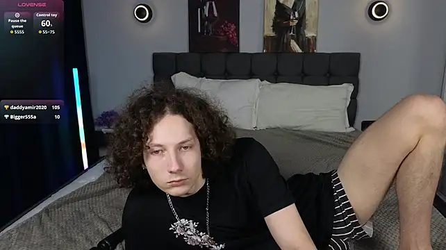 FreyaLoups Chat XXX live