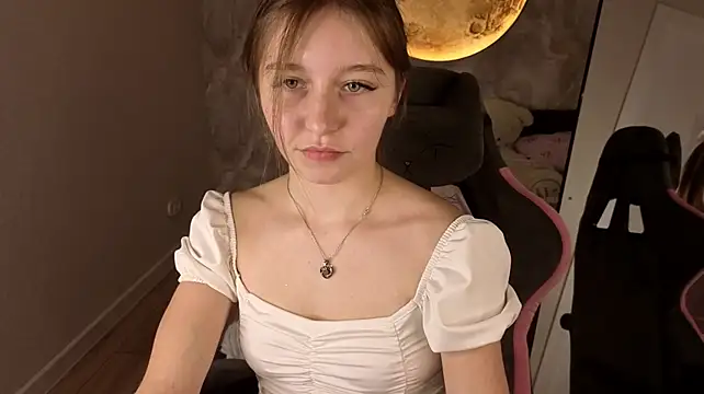 tiffany-royal – Naživo XXX chat