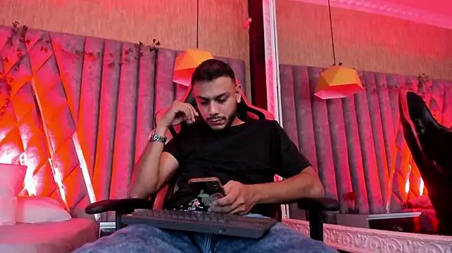 Boss_Domiinator – Live XXX-chat